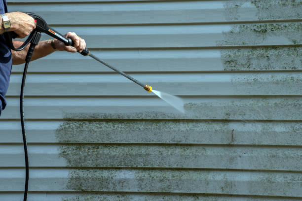 Best Pool Deck Cleaning  in Mont Belvieu, TX